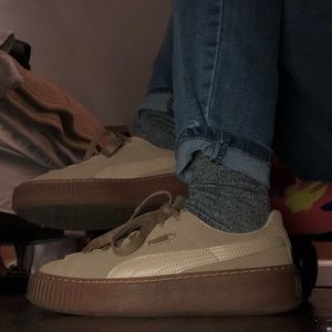 Suede Pumas